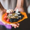Maneiras fáceis de mudar sua relação com a comida